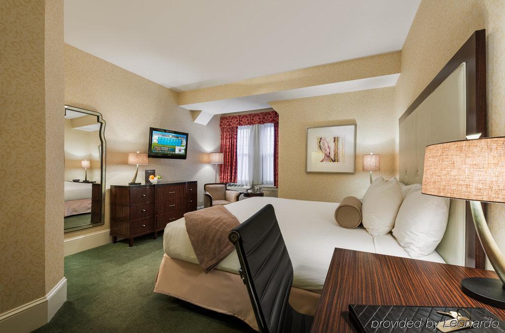 Wayne Hotel Extérieur photo